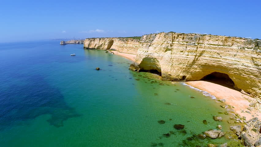 It is one of the most secret beaches in the Algarve and only to go by boat