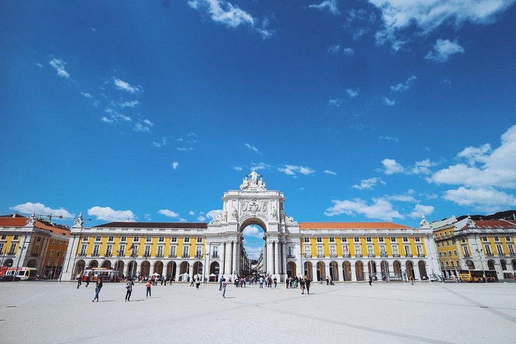 Top 15 attractions and things to do in Lisbon Portugal